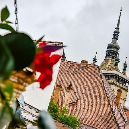 An Der Holztreppe Apartment Sighisoara Bagian luar foto