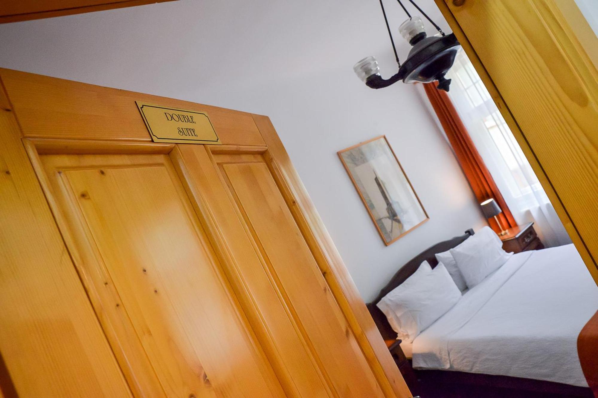 An Der Holztreppe Apartment Sighisoara Bagian luar foto