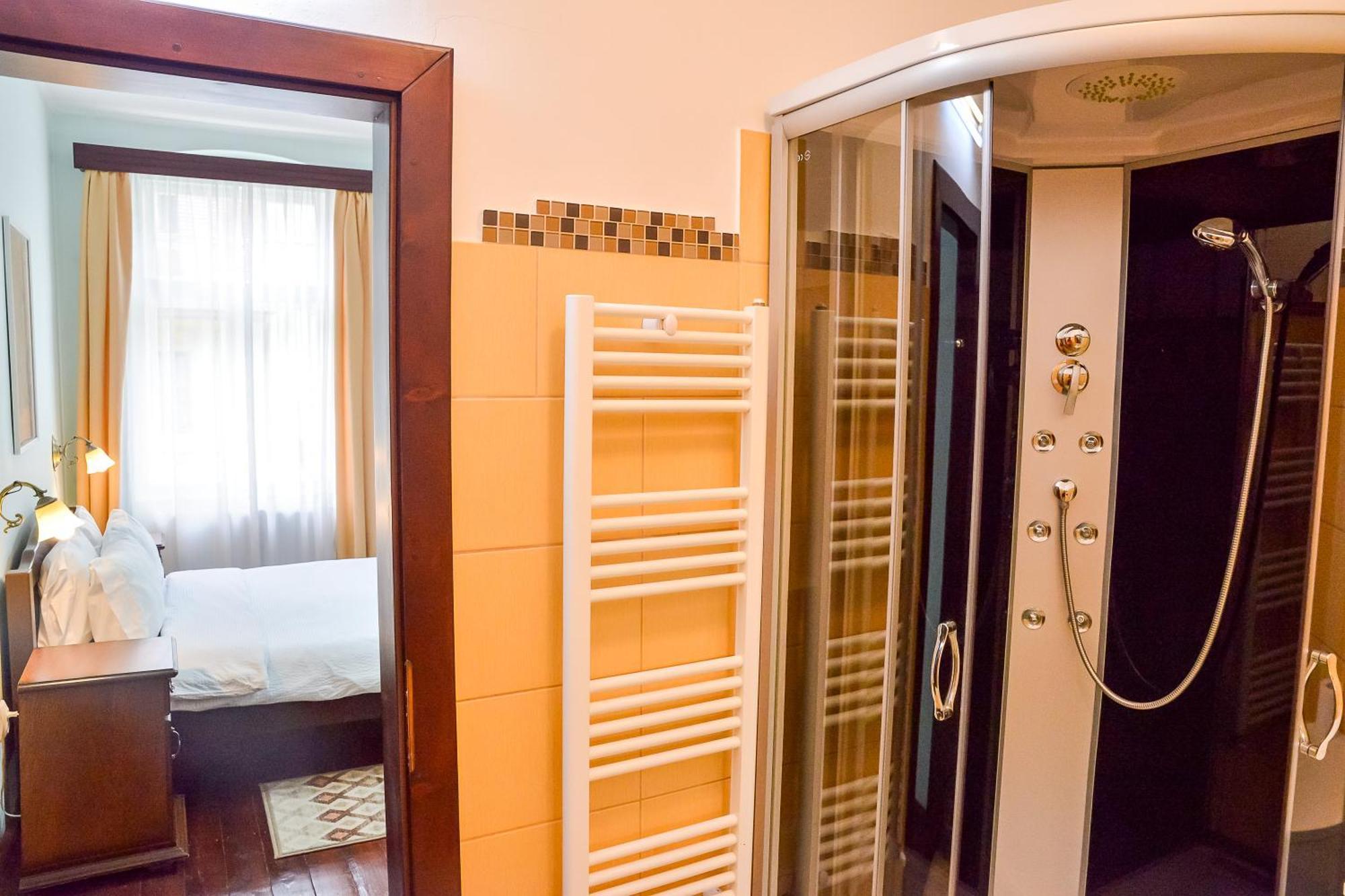 An Der Holztreppe Apartment Sighisoara Bagian luar foto