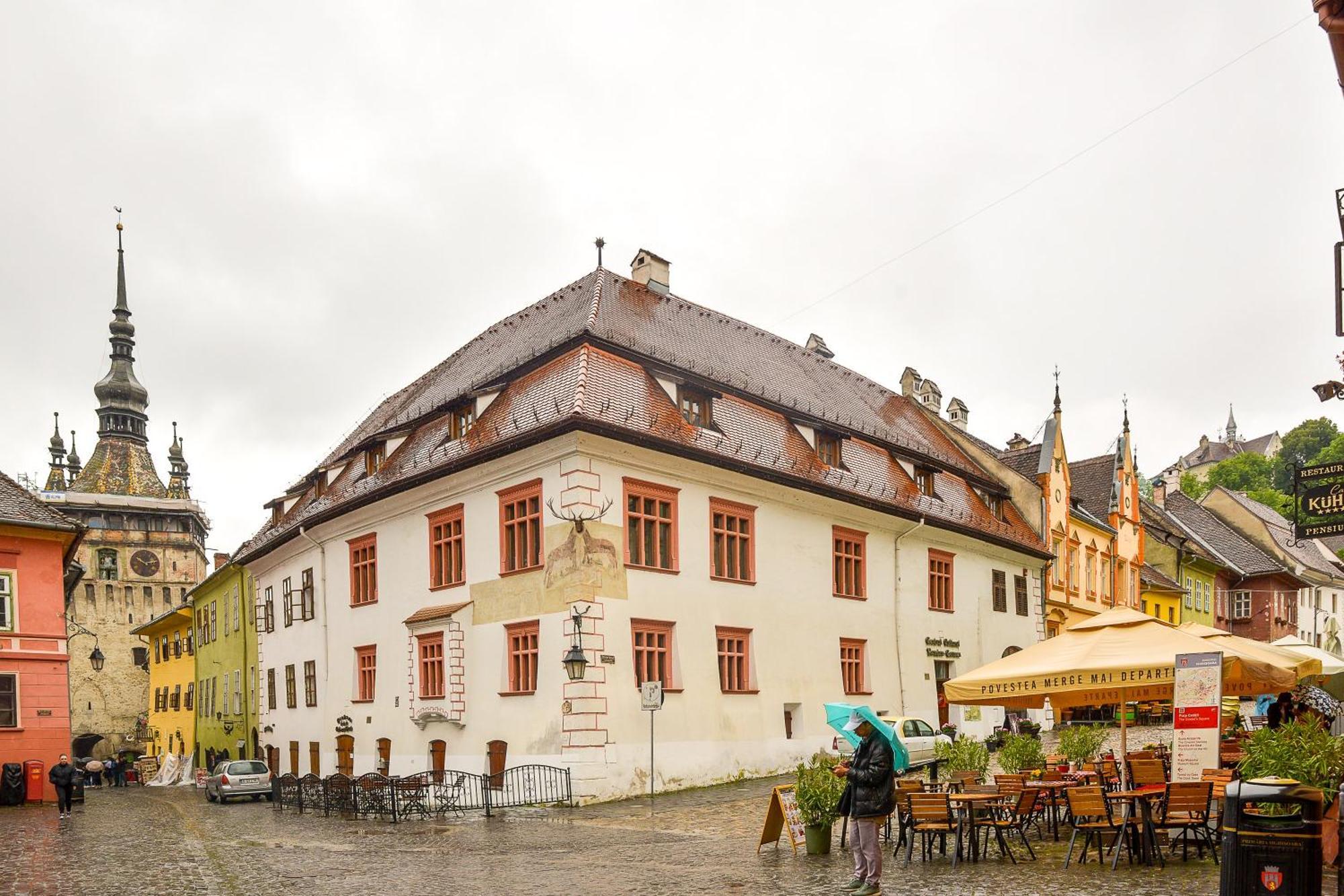 An Der Holztreppe Apartment Sighisoara Bagian luar foto