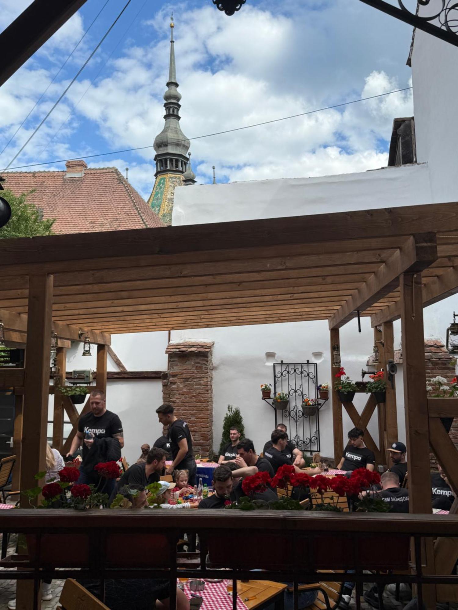 An Der Holztreppe Apartment Sighisoara Bagian luar foto